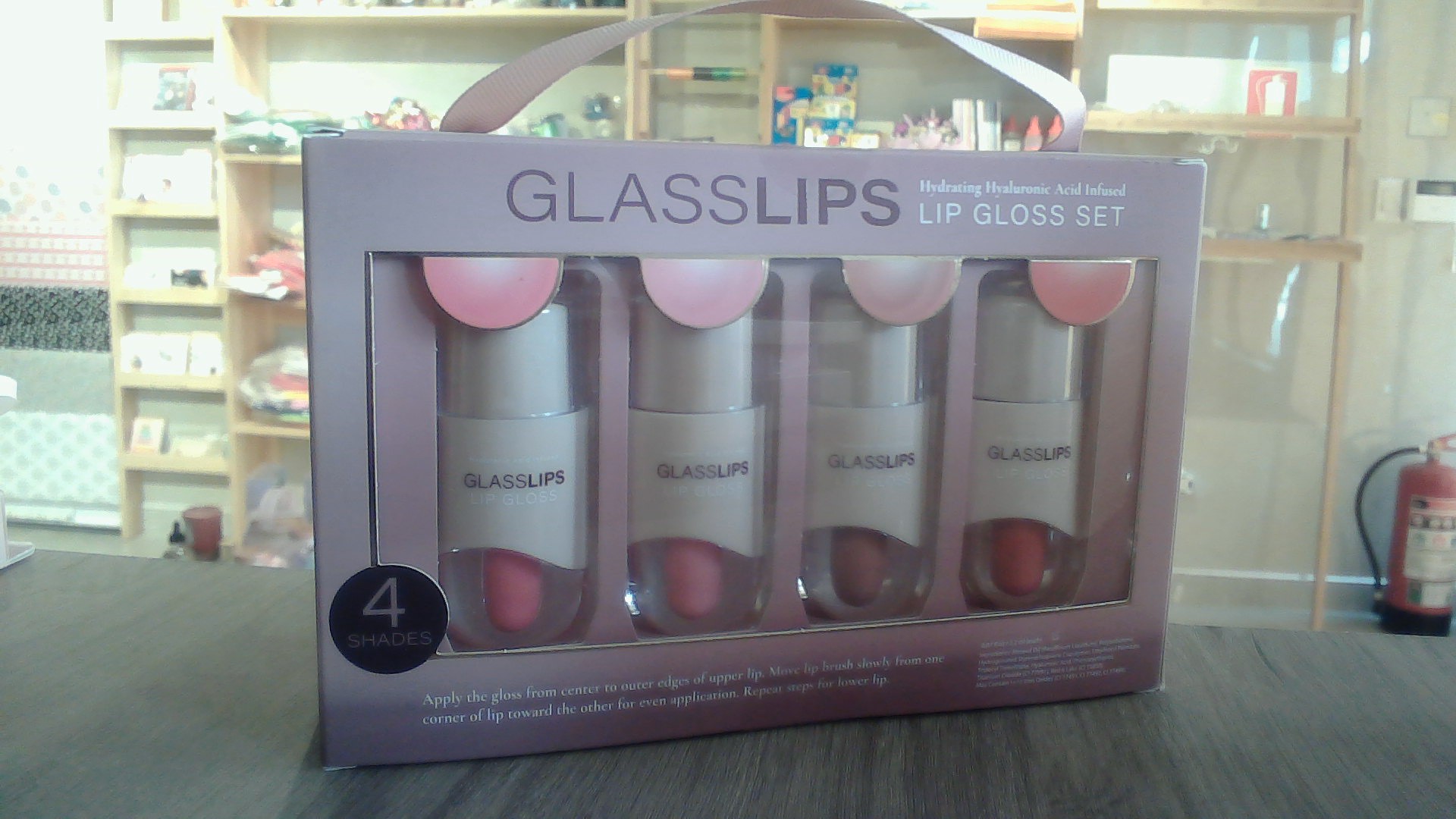 GLASS LIPS SET 4